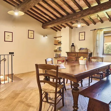 Hétvégi ház Borgo San Giusto *